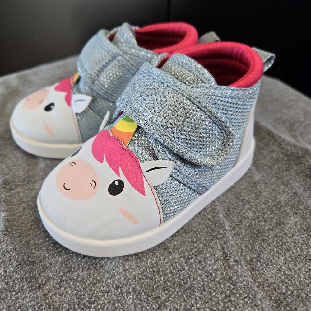 Iliki Unicorn Squeaky Toddler Shoes